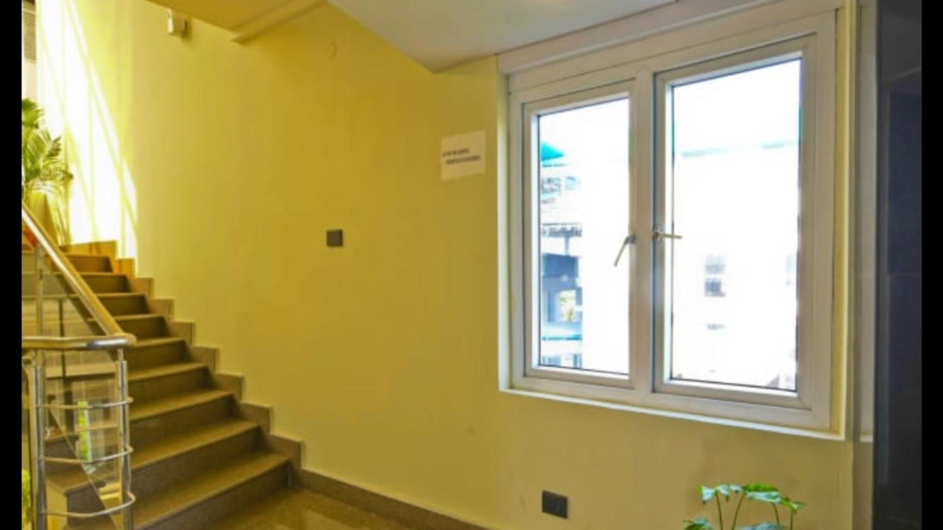 Kenz Residency Hotel Kochi Kültér fotó